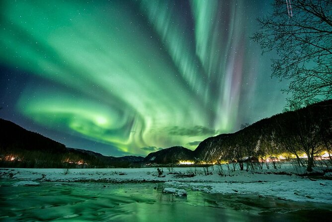 3-h Northern Light Safari by Snowmobiles From Levi - Price and value for a 3-hour aurora safari from Levi