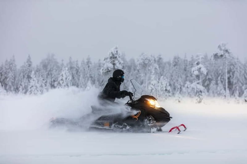 3-hour snowmobiling adventure in Levi - Key points to know before you go