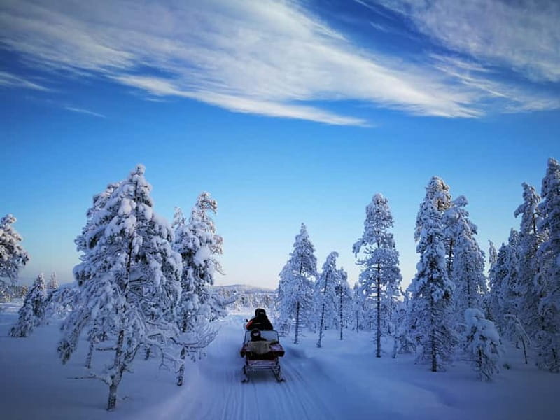 3-hour snowmobiling adventure in Levi - Meeting point and pickup timing, so you do not miss the start