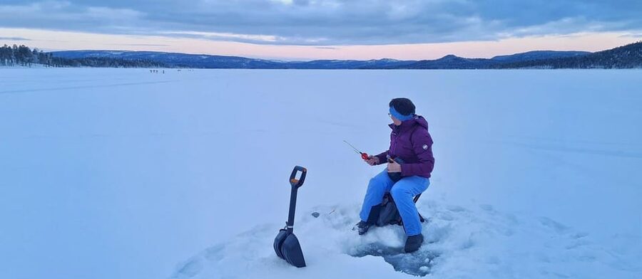 Arctic Tent Sauna Experience with Ice Swimming - What 2 hours feels like: sauna warm-up and ice-hole cycles