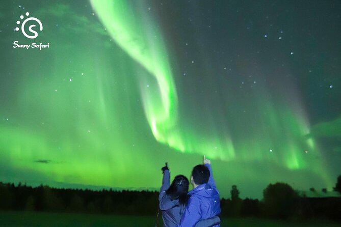 Aurora Borealis Trip - Autumn - Finding clearer sky: the guide’s job is making the odds better