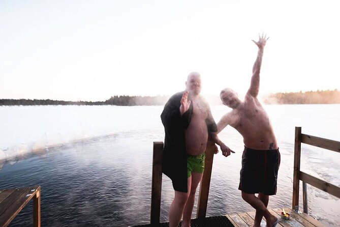 Best Of Lapland: Sauna, Ice swimming, Dinner & Northern Lights - Why this sauna and lake combo is such a classic Lapland night