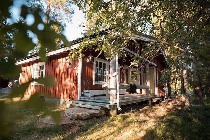 Best Of Lapland: Sauna, Ice swimming, Dinner & Northern Lights - The wood-burned Finnish sauna on an Arctic lake