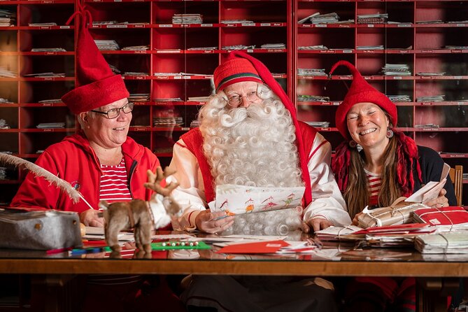 Daytour to Santa Claus Village, Reindeer and Husky Safaris, Photo, and Lunch - How the Timeline Feels in the Real World