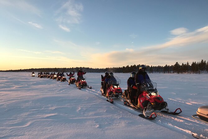 Easy Snowmobile Safari - The Instruction That Makes Snowmobiling Feel Manageable