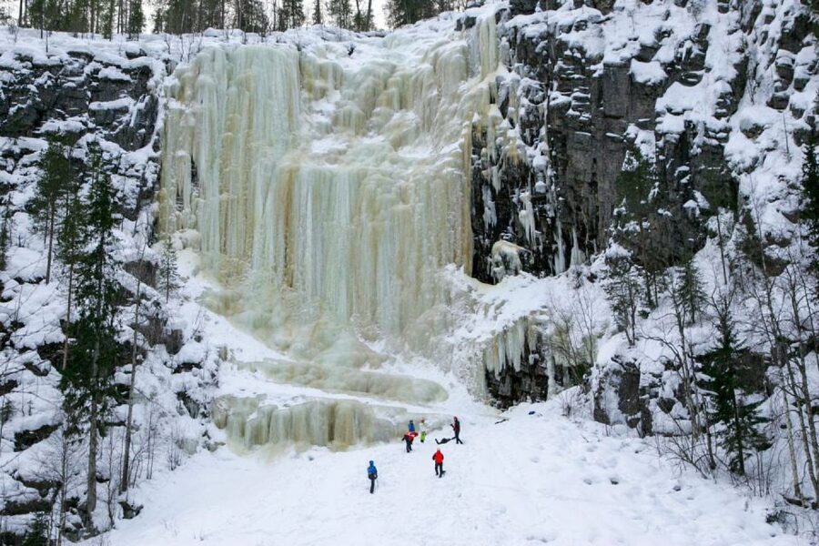 From Rovaniemi: Korouoma Frozen Waterfalls Small-Group Hike - The 2-hour hike: frozen fairy waterfalls and a 5 km winter route