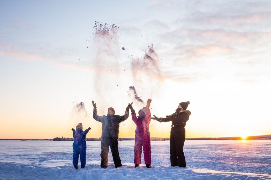 From Rovaniemi: Private Photoshoot in the Lappish Wilderness - Price and value: $330 per group for up to 8 people