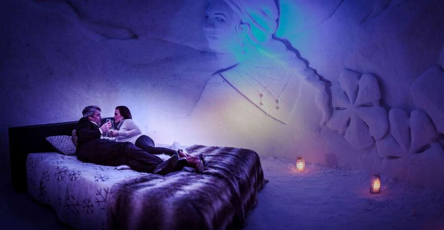 From Rovaniemi: SnowHotel Visit with Ice Restaurant Dinner - Entering the Arctic SnowHotel: what you experience in the Ice Rooms