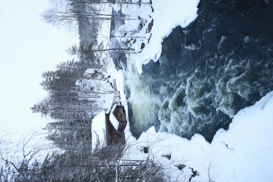 From Ruka: Snowshoeing in Oulanka National Park - Getting to Oulanka: Juuma Village and a clean start to winter day