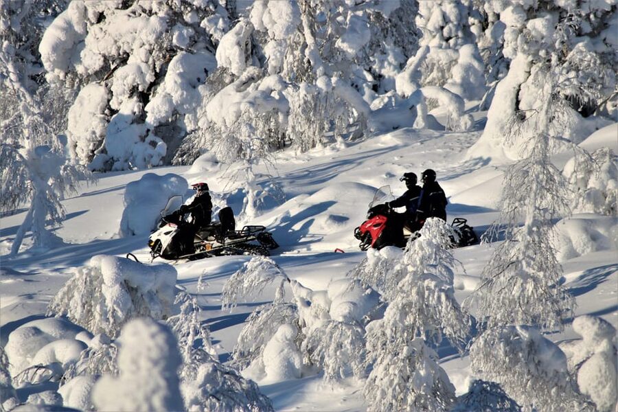King of Ylläs: Snowmobiling to the Hill - Gear up: winter clothing is included, but your layers still matter