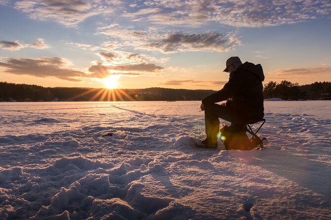 Lapland Ice Fishing Experience from Rovaniemi - The Lake Cookout: Campfire BBQ in the Snow