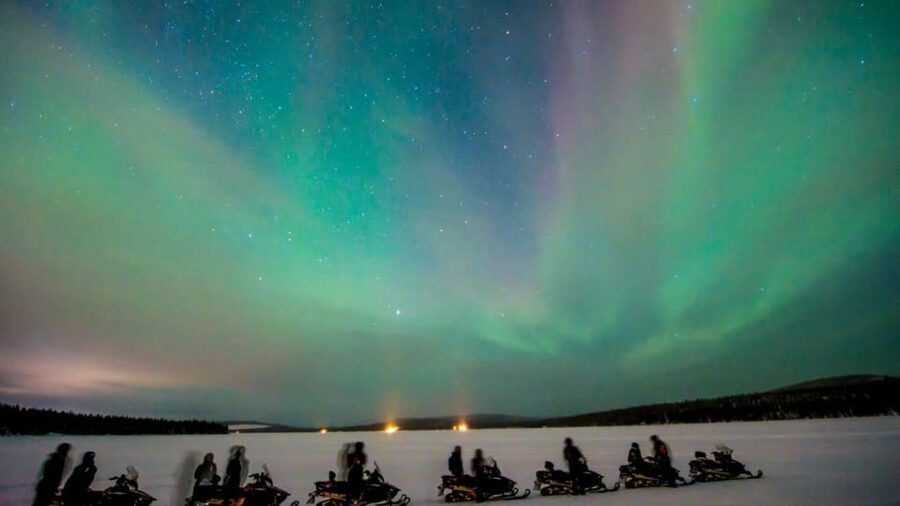 Levi: Northern Lights Snowmobile Safari and Campfire Picnic - Driving rules, group setups, and how families usually fit in