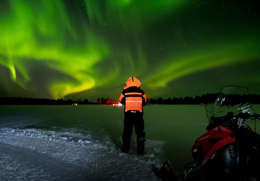 Levi: Northern Lights Snowmobile Tour with Snacks and Drinks - Gear that actually matters for a 3-hour night ride