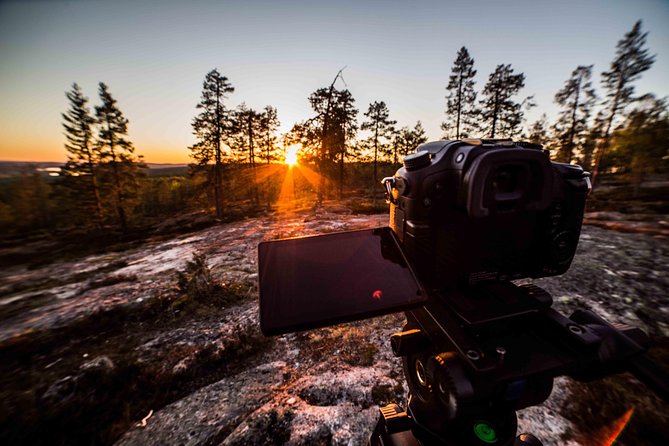 Midnight sun photography tour - Rovaniemi Midnight Sun at Night: Why 9:30 pm Matters