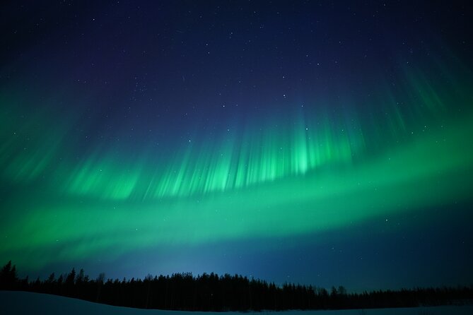 Northern Lights Hunting Photography Tour in Rovaniemi Finland - Photography help that goes beyond phone photos