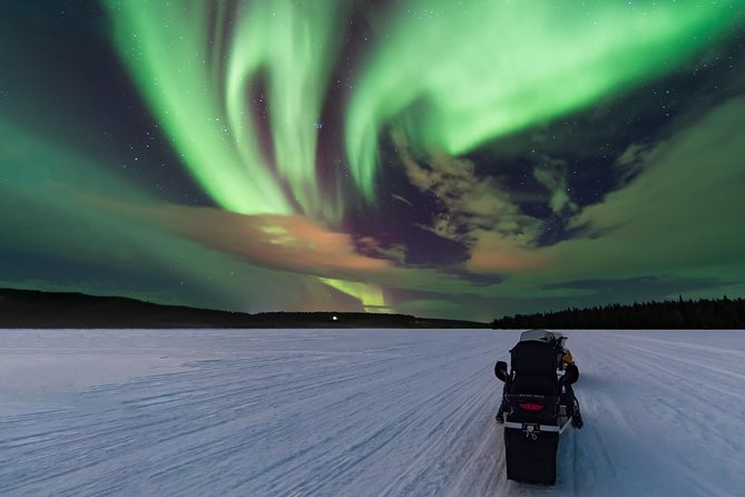 Northern Lights Hunting with Snowmobiles - Why This Snowmobile Aurora Hunt Fits Rovaniemi Nights