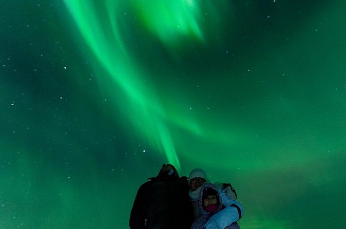 Northern Lights Rovaniemi: Guaranteed Tour with Local Guide - What you get included, and what you must bring