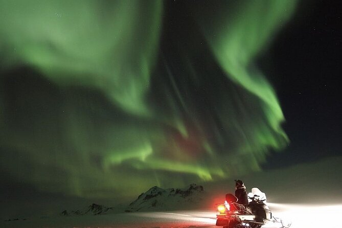 Northern Lights Snowmobile Hunt - Northern Lights from the driver’s seat in Rovaniemi