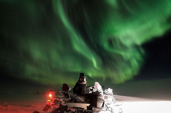 Northern Lights Snowmobile Hunt - Practical tips to make your night smoother