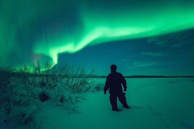 Northern Lights Snowmobile Safari from Rovaniemi with Campfire Picnic - What a 7 pm Northern Lights snowmobile safari feels like from Rovaniemi