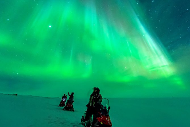 Northern Lights Snowmobile Safari from Rovaniemi with Campfire Picnic - Campfire picnic with grilled sausages and hot drinks