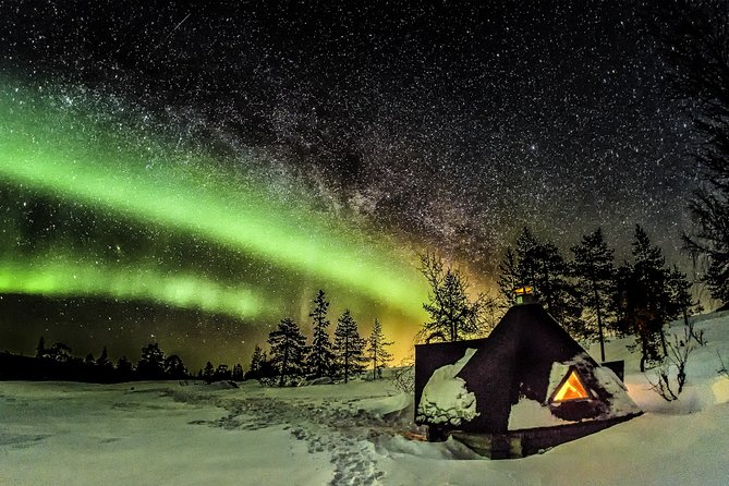 Northern Lights Snowmobile Sleigh Ride - The timing reality: waiting is part of the deal