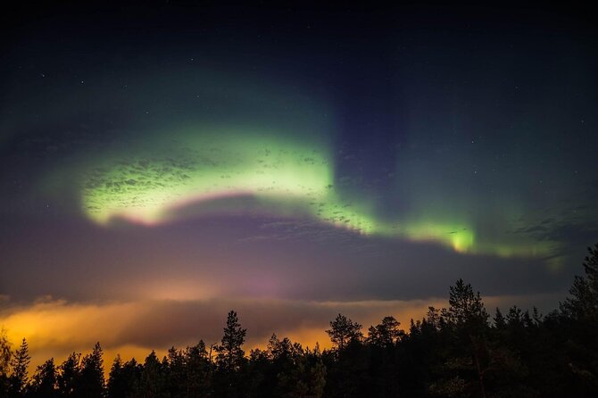 Northern Lights Tour with BBQ and drinks - Campfire sausages and hot drinks: why this is not filler