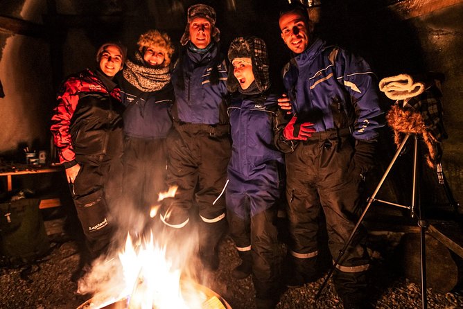 Private Aurora Tour (5 or more) by Aurora Experts - Rovaniemi - Tepee on the hill: firelight, BBQ, and aurora watching without drama