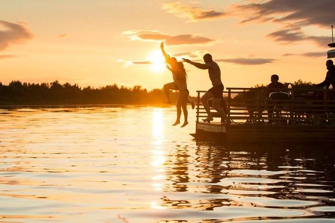 Private Traditional Lakeside Sauna with Midnight Sun - Key things I’d mark on your mental map