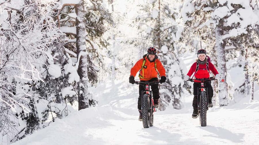 Pyhätunturi: Electric Fatbike Tour in Finnish Lapland - Electric fatbikes on Finnish snow: what makes this tour click