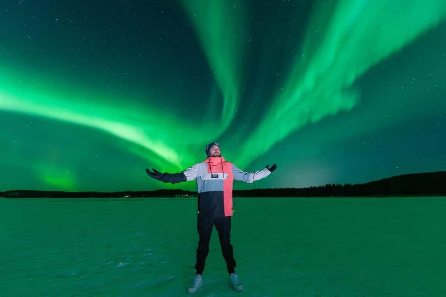 Rovaniemi: Aurora Hunt with Money-Back Guarantee and Photo - Why this Rovaniemi Aurora hunt feels more like a night shoot than a bus ride