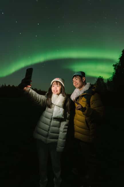 Rovaniemi: Aurora Hunt with Money-Back Guarantee and Photo - Van time after the lights, and why that timing matters