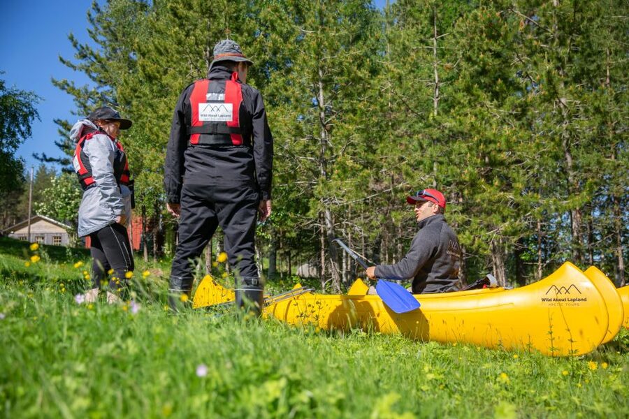 Rovaniemi: Authentic Reindeer Farm & Canoeing - Canoeing on a Quiet Lake: Paddling Skills You Actually Use