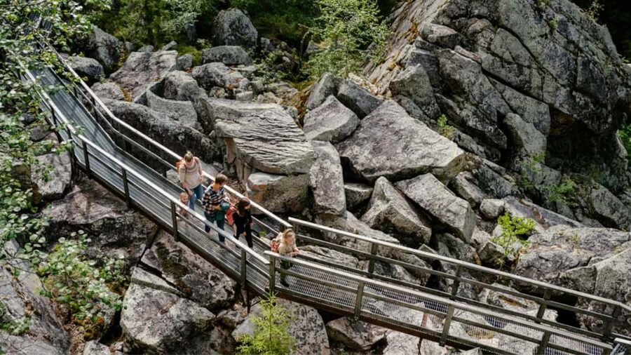 Rovaniemi: Auttiköngäs Waterfalls Hike Tour & Barbeque - What the small-group size changes on a 6-hour hike