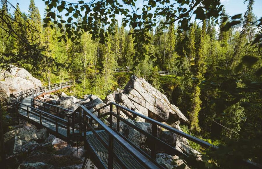 Rovaniemi: Auttiköngäs Waterfalls Hike Tour & Barbeque - The fireside BBQ: why it is timed right after the hike