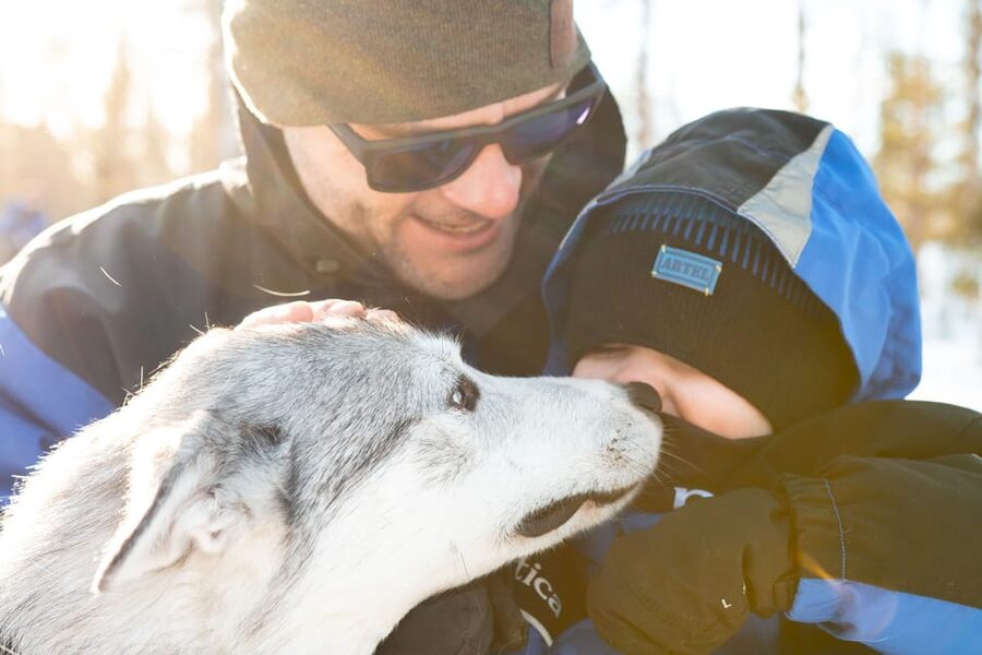 Rovaniemi: Daytime Husky Safari - The best part after the ride: warm drinks and husky stories