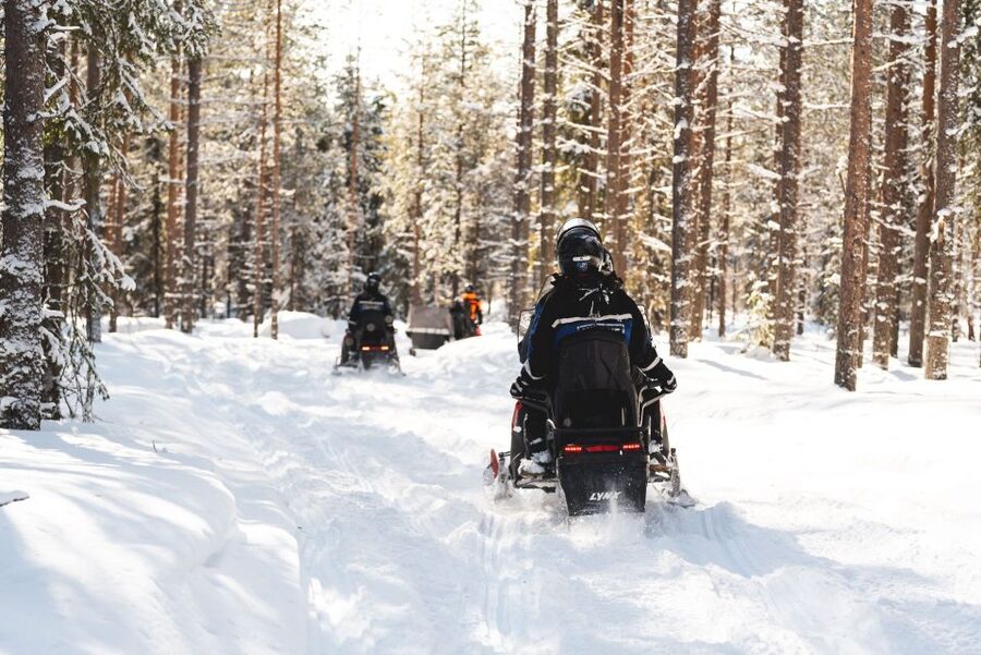 Rovaniemi: Easy Snowmobile Safari - Why This Easy Arctic Circle Snowmobile Ride Works for First-Timers