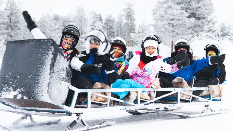 Rovaniemi: Family Snowmobile Safari with Campfire and Snacks - The Kids’ Mini-Snowmobile Break (Age 11-12 Max)