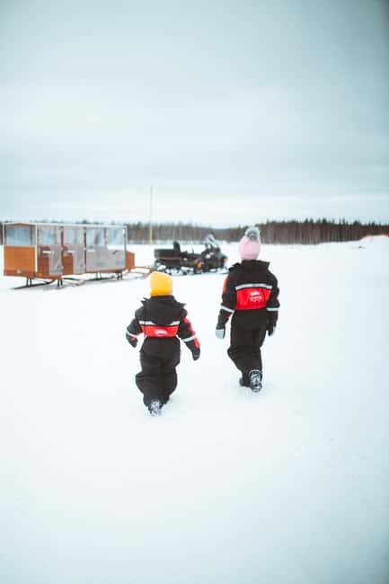 Rovaniemi: Family Snowmobiling Trip - Pickup to Apukka Resort: starting warm, not stressed