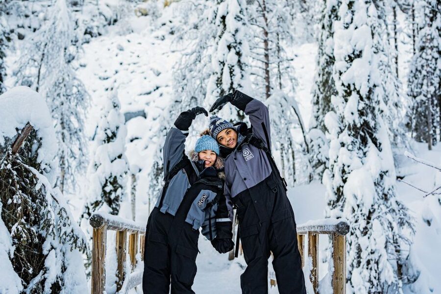Rovaniemi: Frozen Waterfalls of Korouoma Canyon & Pro Photos - Open fire BBQ lunch at a lean-to: the warm reset you need