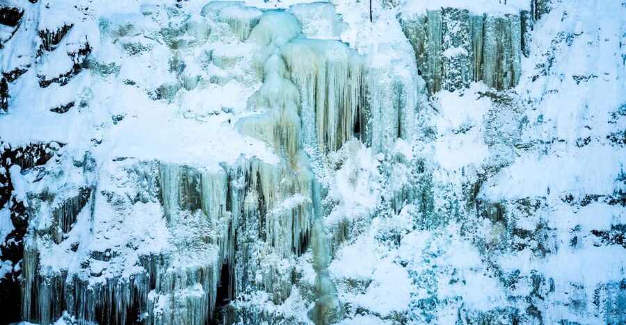 Rovaniemi: Frozen Waterfalls of Korouoma Canyon & Pro Photos - How the timing works from Rovaniemi without feeling rushed