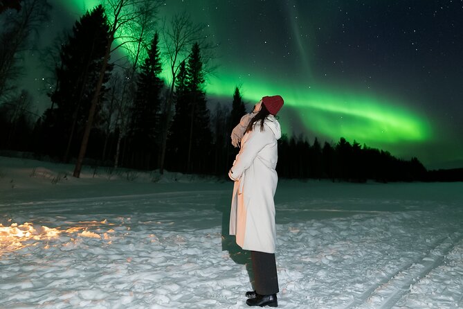 Rovaniemi: Genuine Aurora Hunting with Unlimited Pro Photos - Snacks, Warm Drinks, and Comfort During Long Waiting