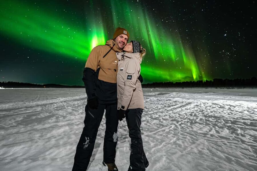 Rovaniemi: Guaranteed Northern Lights Tour with Photos - Aurora photos that you do not have to figure out