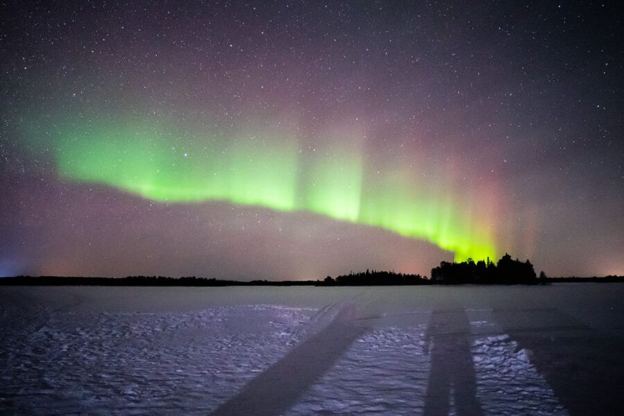Rovaniemi: Guaranteed Ultimate Aurora Hunt with Photographer - Off the beaten path, with smarter chances