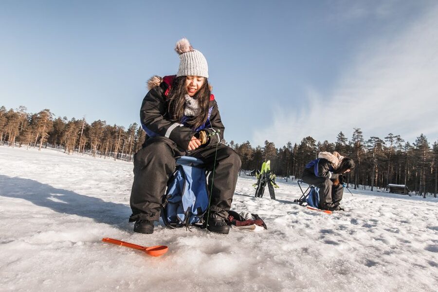 Rovaniemi: Ice Fishing Experience - The guide is the difference, and it is clearly the point