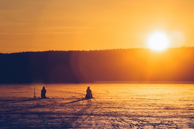 Rovaniemi: Ice Fishing from Private Lakefront Property & BBQ - Getting there: pickup timing and a calm start at 10:00 am