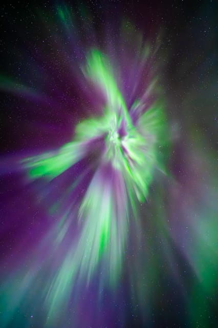 Rovaniemi: Ice Floating Experience with Northern lights - Guides in small groups: why the human touch matters here