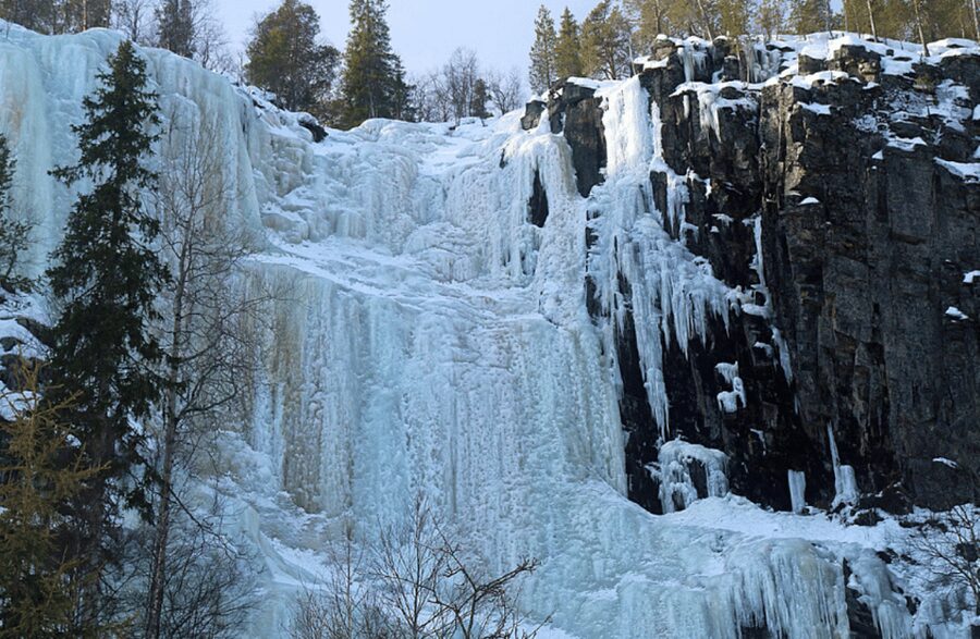 Rovaniemi: Korouoma Frozen Waterfalls Hike & Hot BBQ Lunch - The 7-Hour Flow That Keeps It Enjoyable