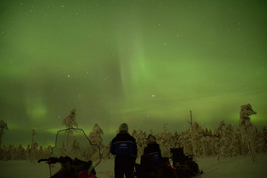 Rovaniemi: Night Snowmobile Tour - Campfire Warmth, Hot Drink, Sausage, and Stories From the Guide