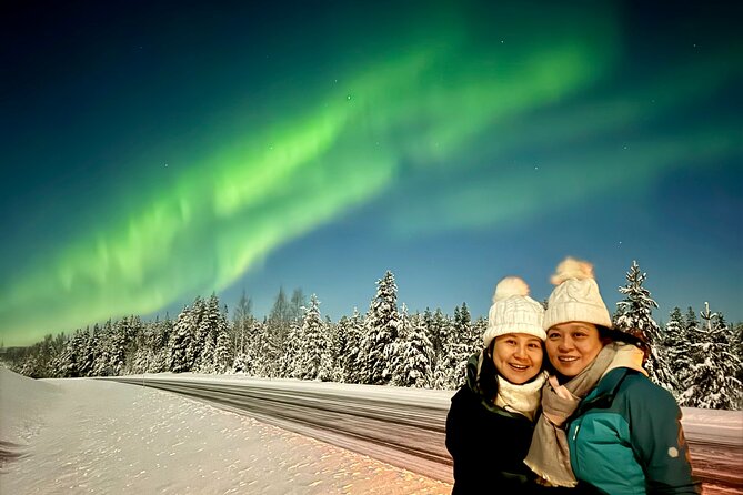 Rovaniemi: Northern Lights Group Tour - Guaranteed View - Heated Bus vs Minivan, and Why Group Size Changes the Feel